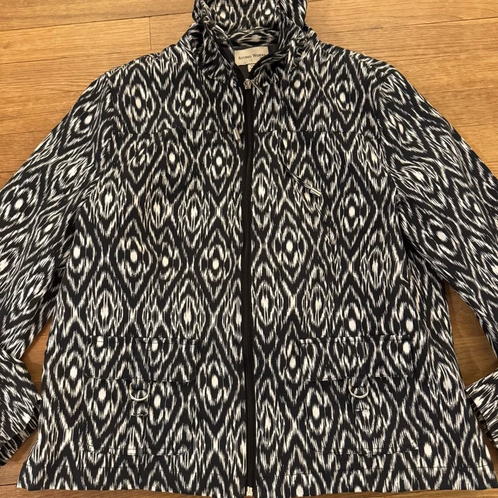 Studio Works black white full zip jacket size XLP b56